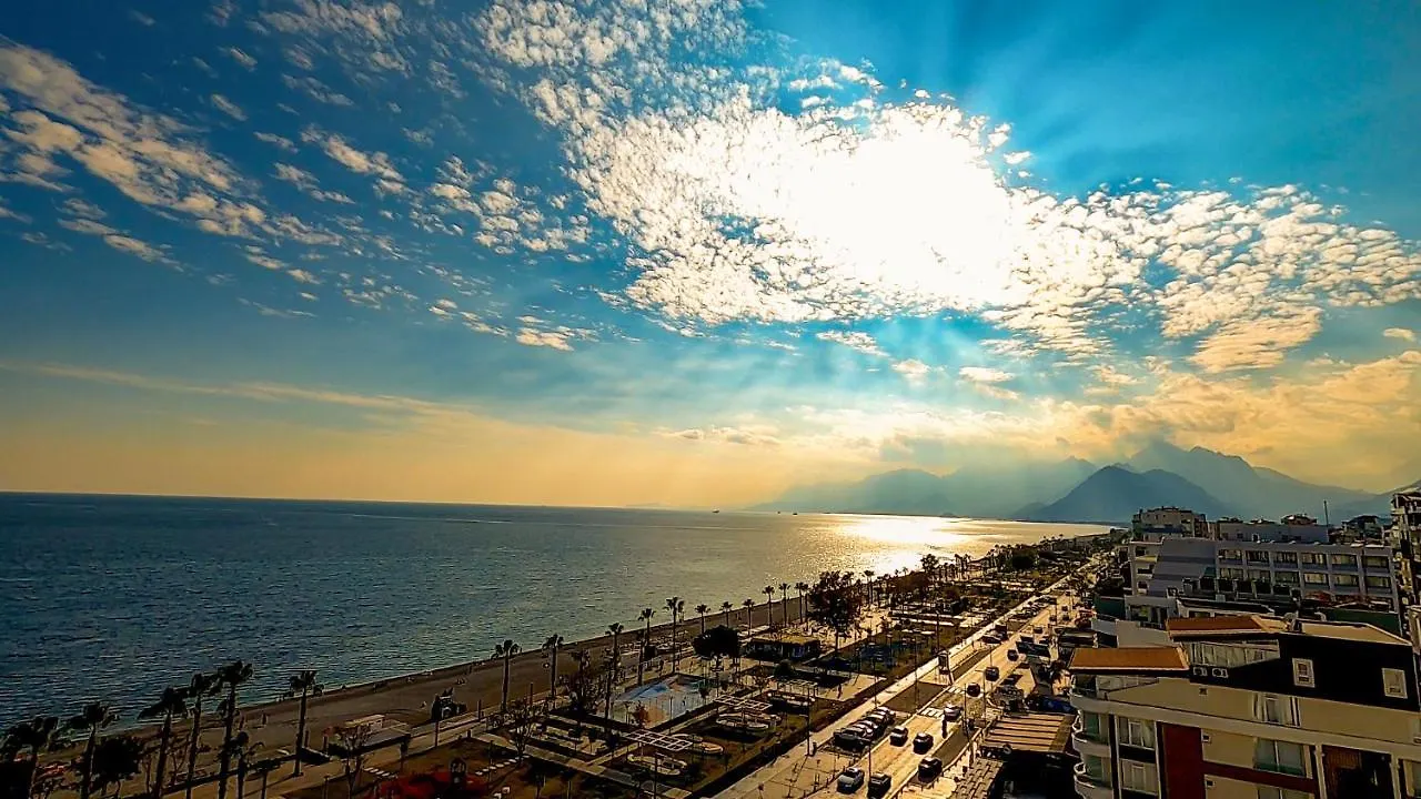 The Corner Park Hotel Antalya 3*,