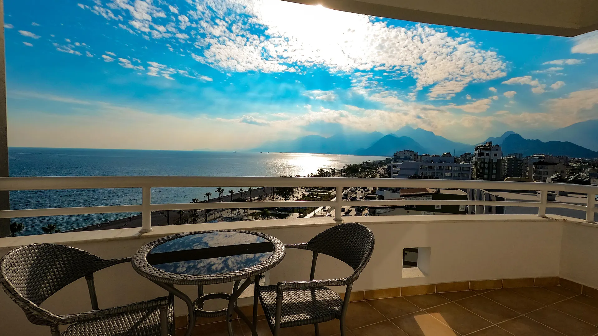 The Corner Park Hotel Antalya 3*,