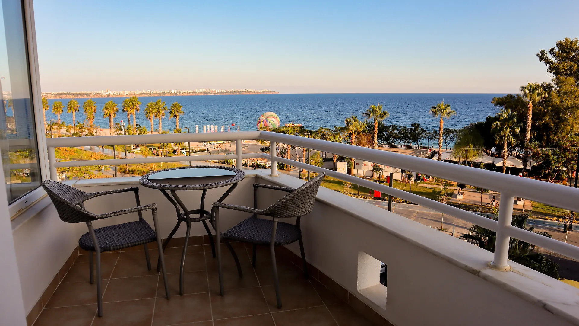 The Corner Park Hotel Antalya 3*,