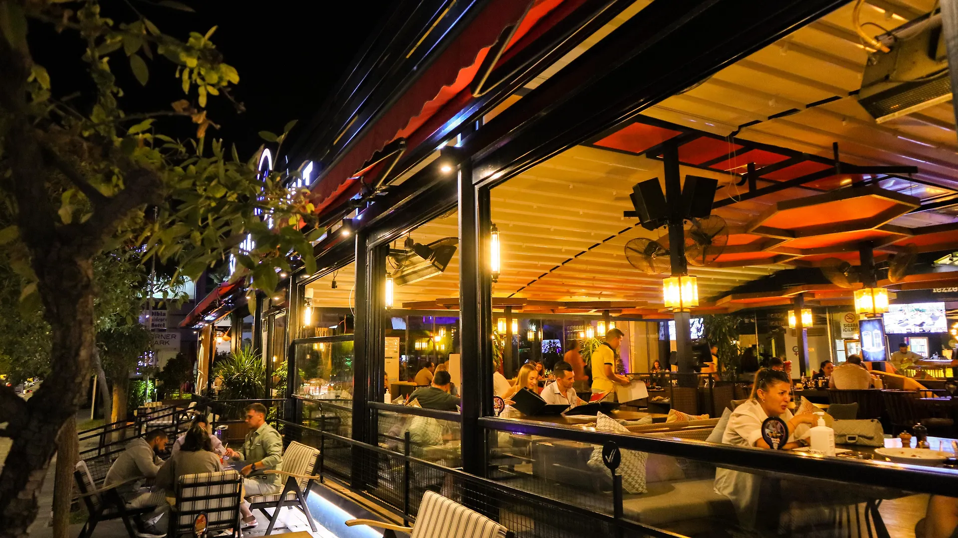 The Corner Park Hotel Antalya