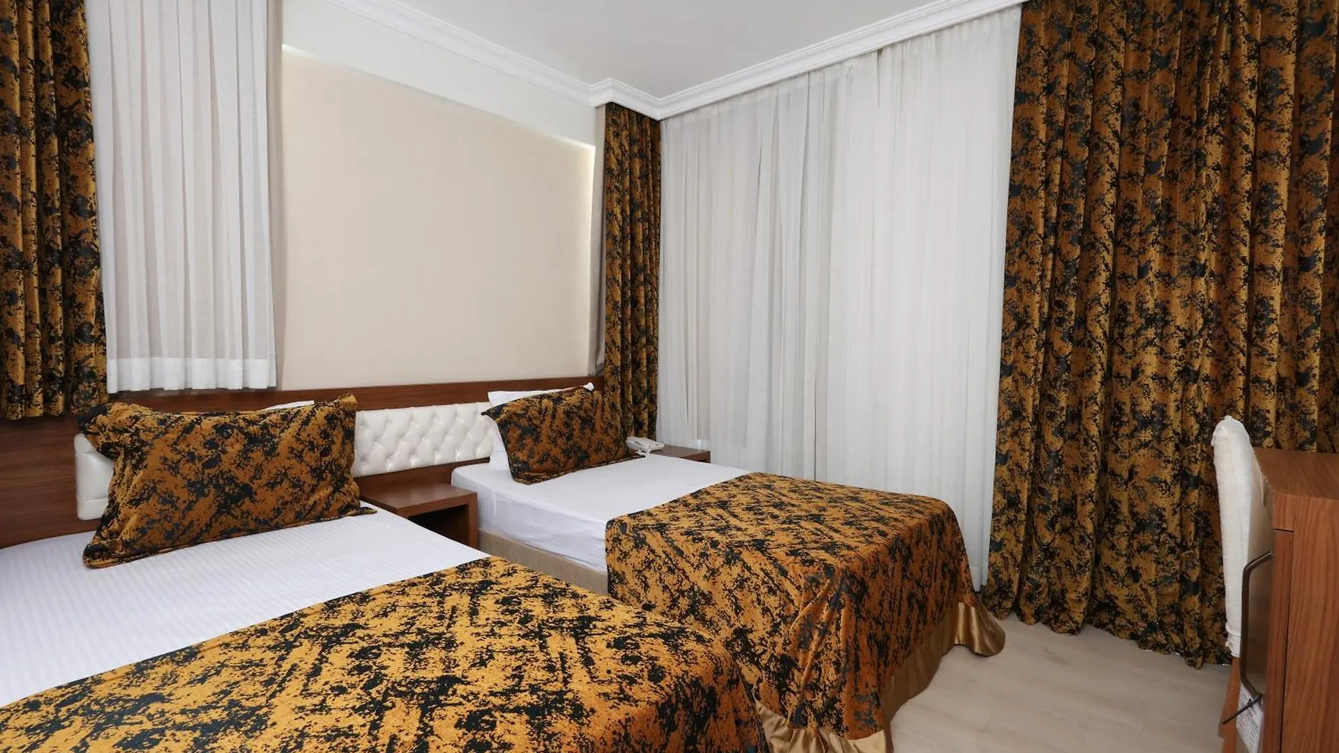 The Corner Park Hotel Antalya