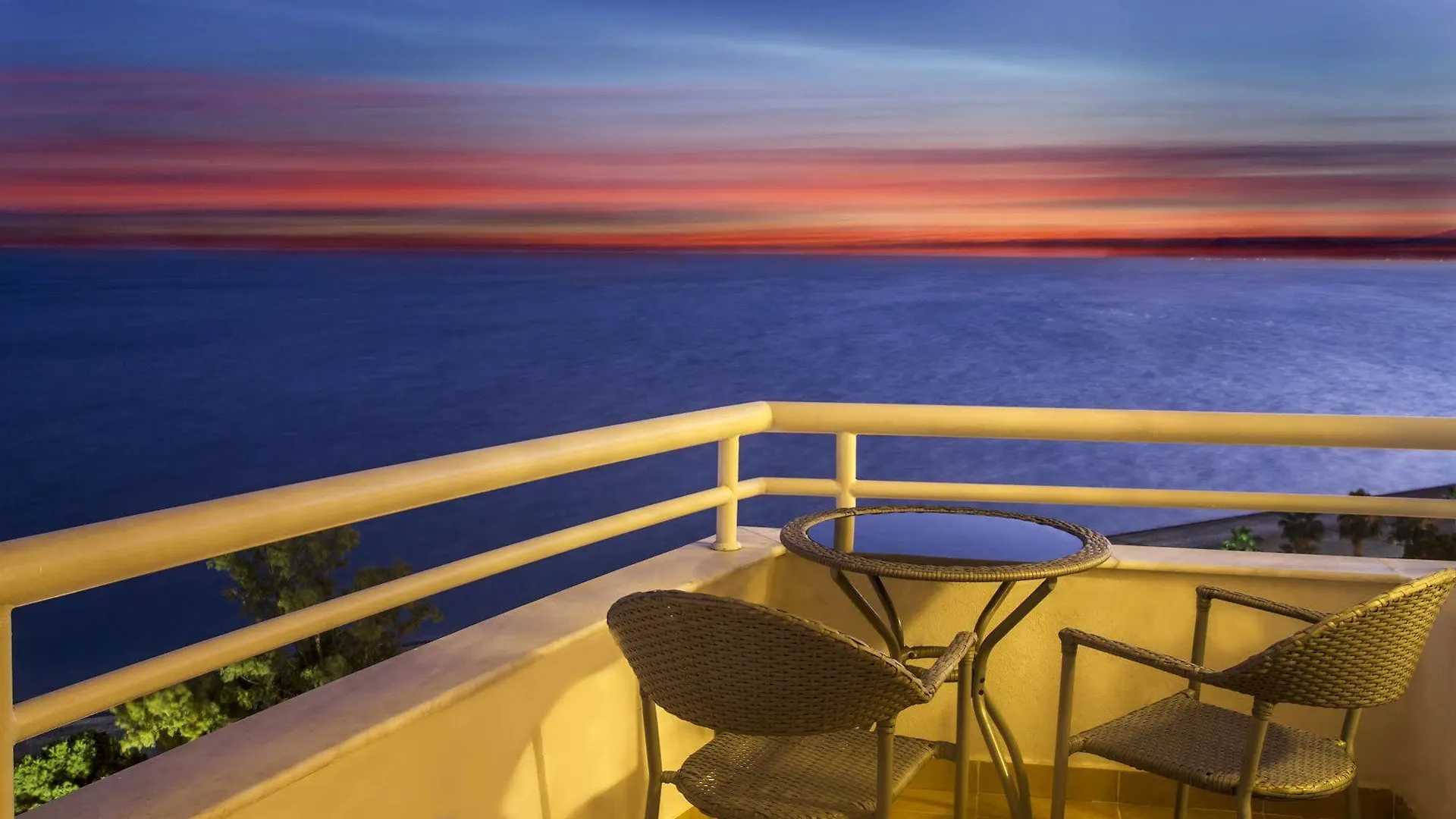 The Corner Park Hotel Antalya